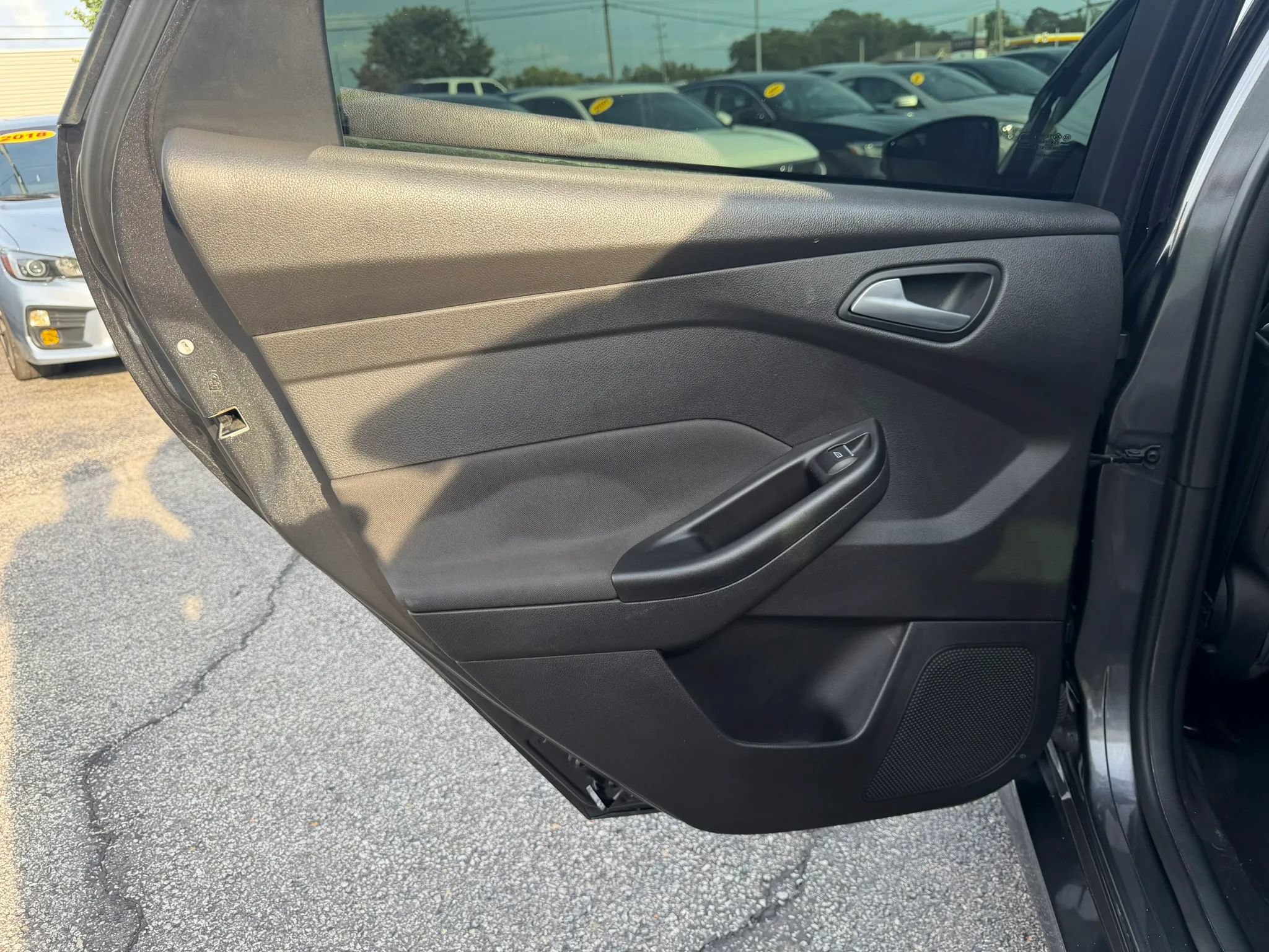 Used 2018 Ford Focus ST FWD image 16