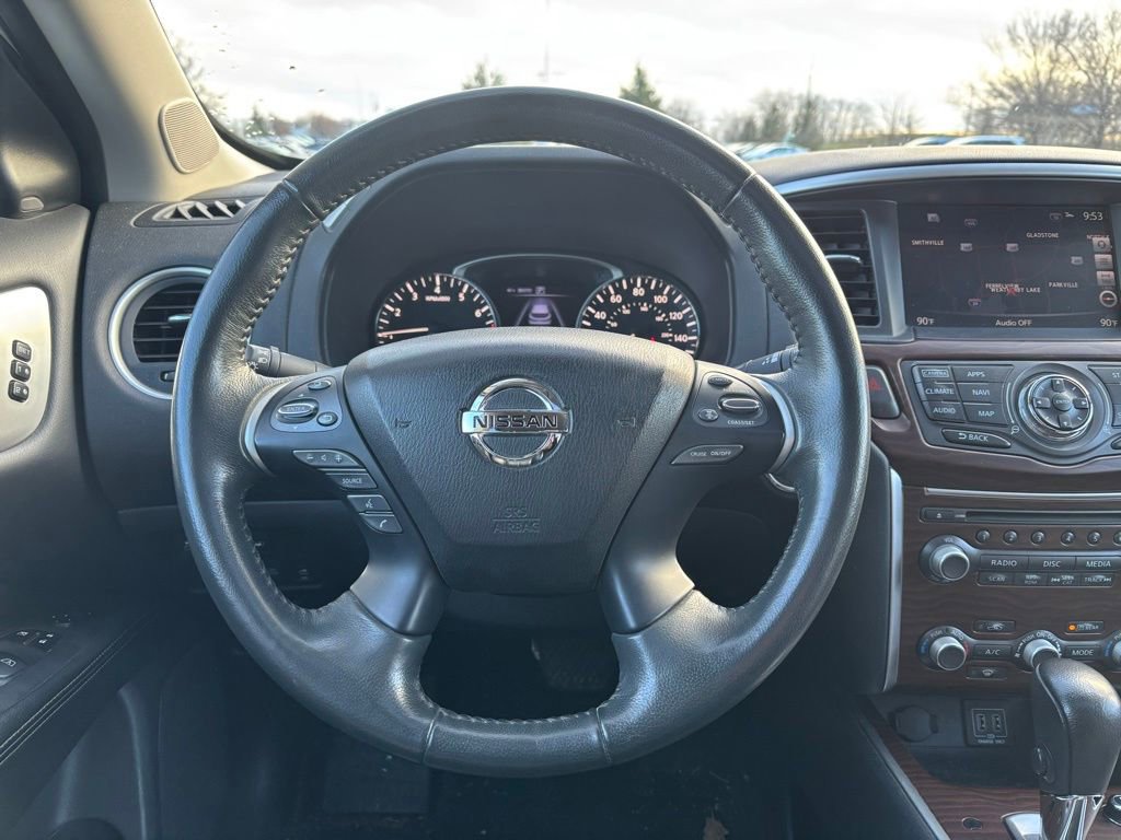 Used 2018 Nissan Pathfinder Platinum image 14