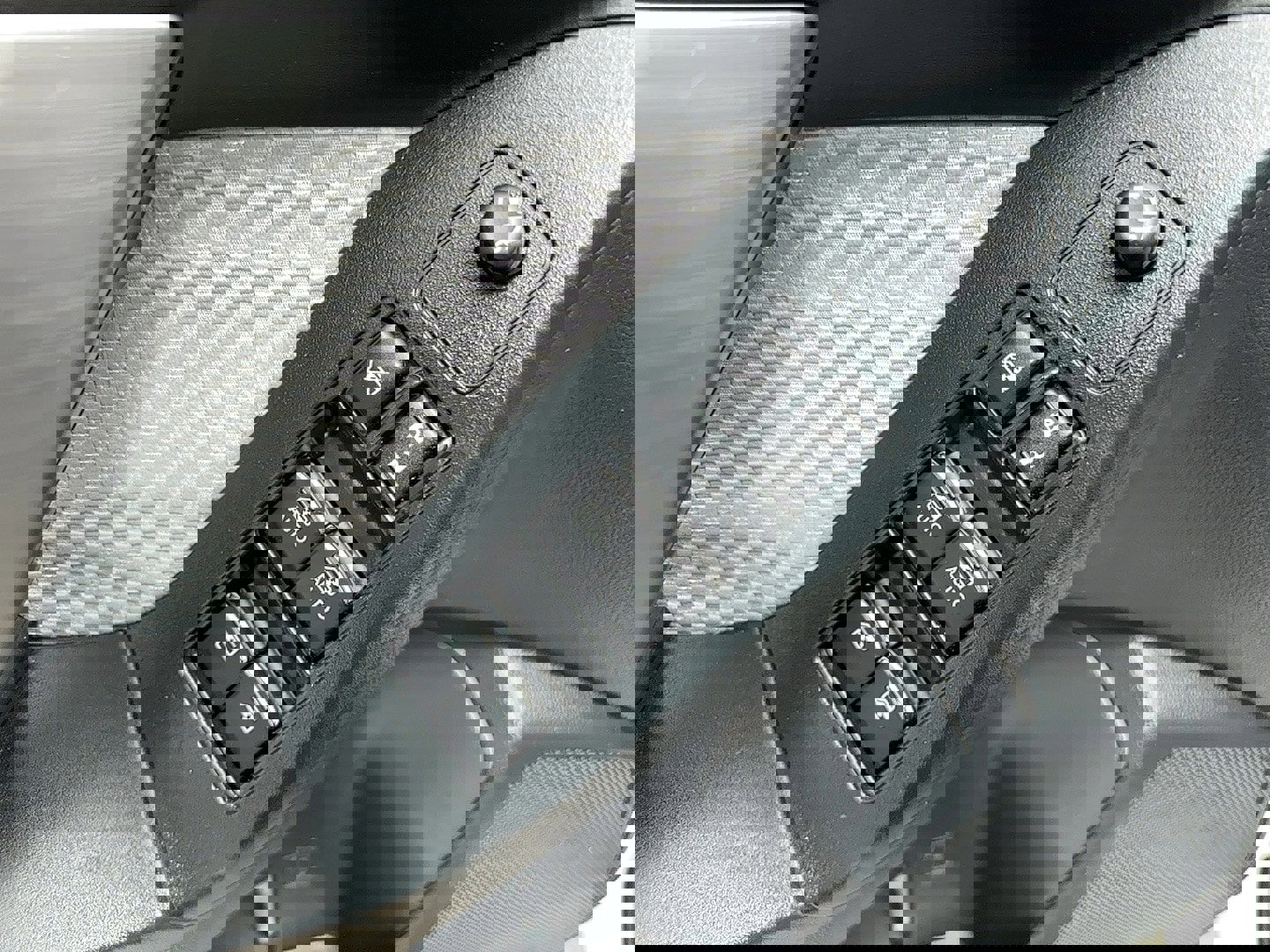 Used 2018 Subaru Forester 2.5i w/ Alloy Wheel Package image 11