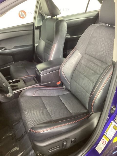 Used 2016 Toyota Camry SE w/ Moonroof Package image 13