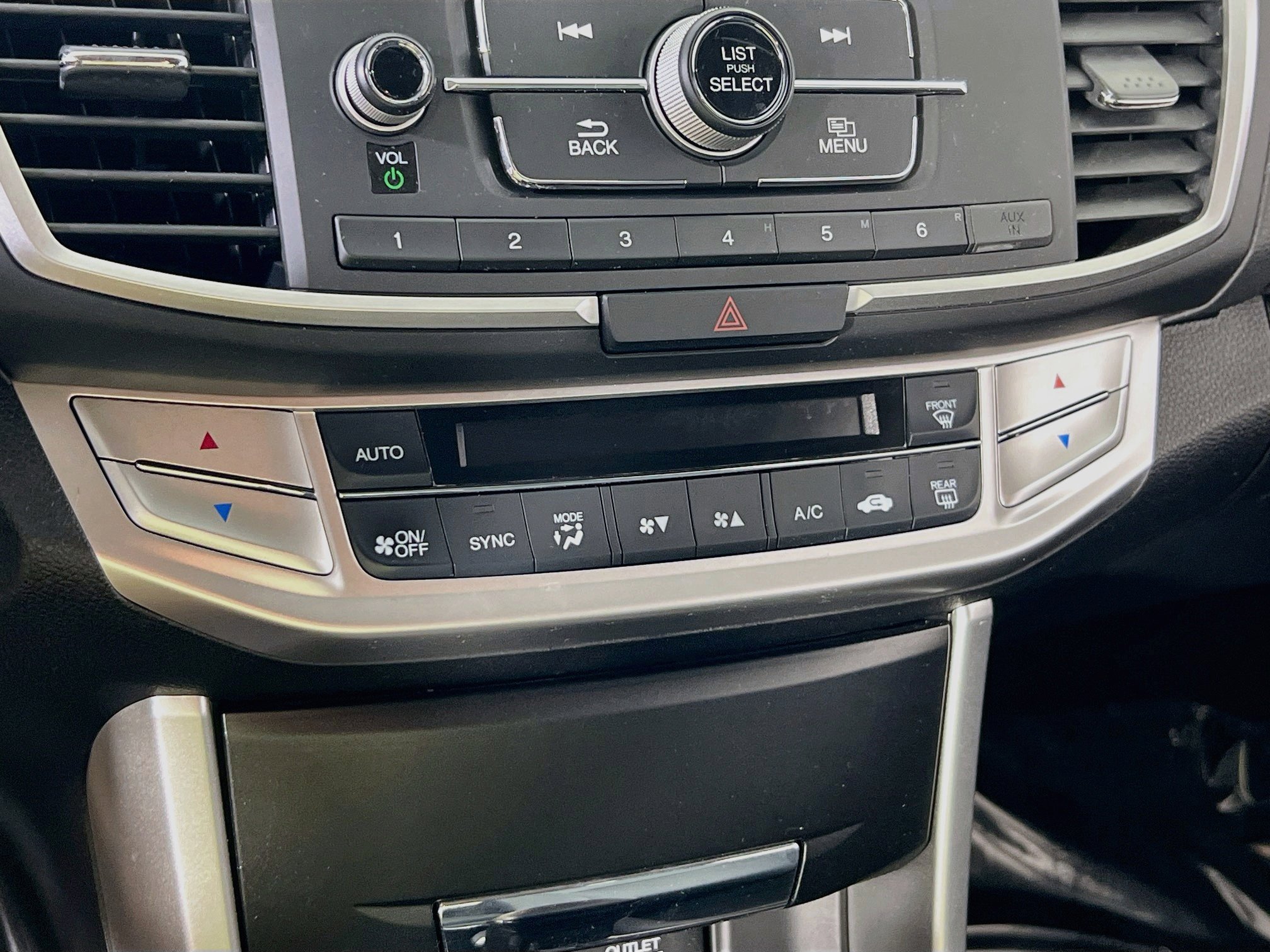 Used 2015 Honda Accord LX image 15