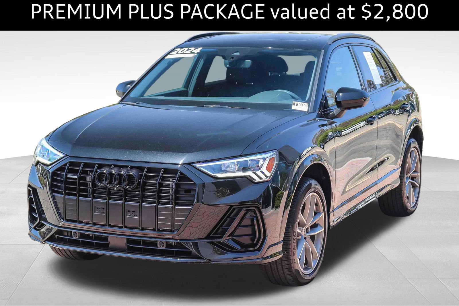 Certified 2024 Audi Q3 2.0T Premium Plus w/ Premium Plus Package AWD/4WD image 3