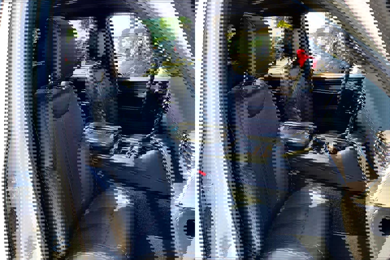 Used 2023 Jeep Wagoneer 4WD w/ Premium Group I image 9