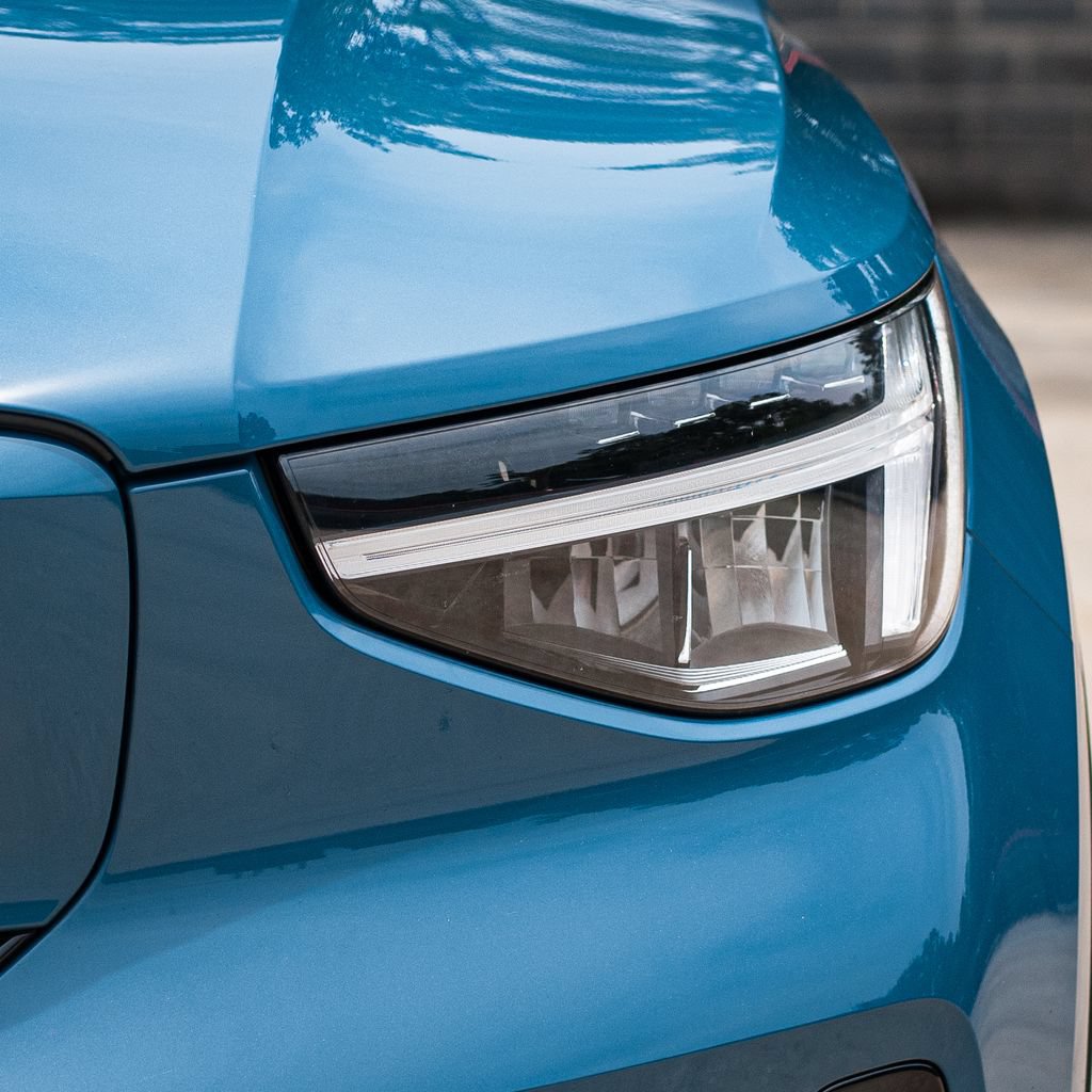 Certified 2023 Volvo XC40 Recharge Plus w/ Protection Package Premier AWD/4WD image 3