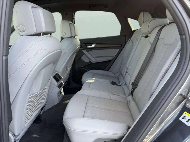 Certified 2023 Audi Q5 2.0T Prestige AWD/4WD image 24