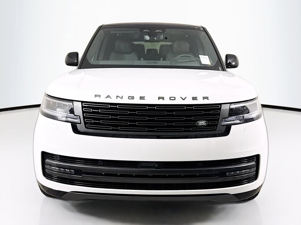 New 2026 Land Rover Range Rover Long Wheelbase SE image 2