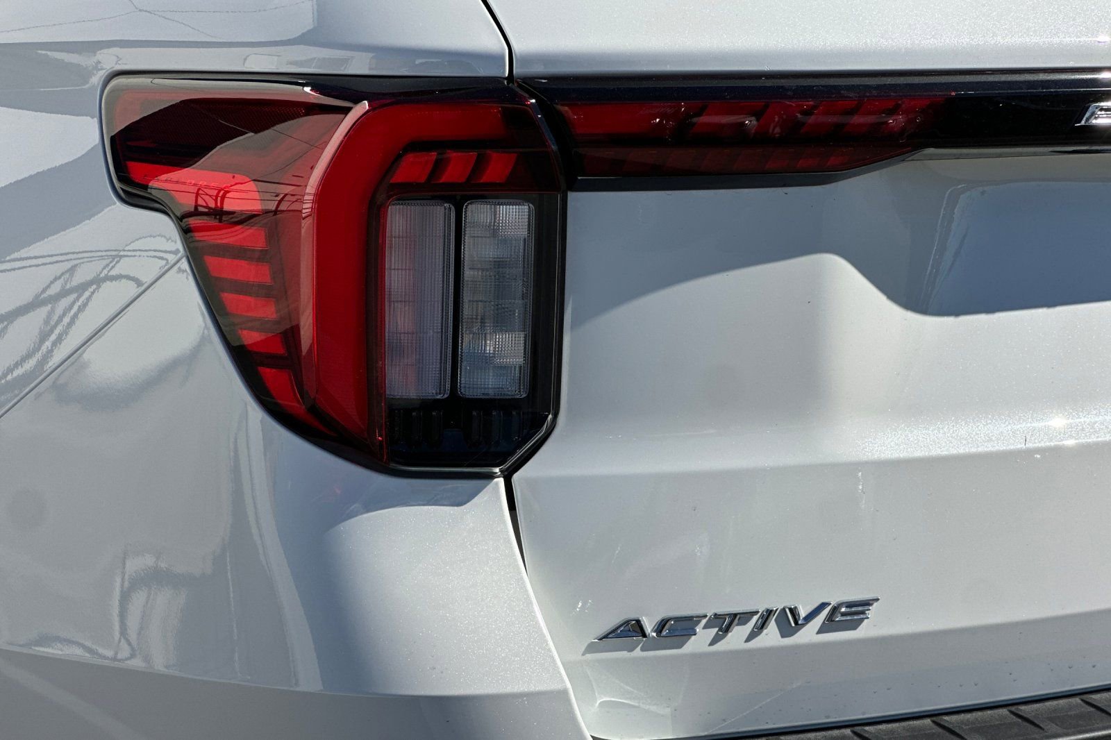 New 2026 Ford Explorer Active w/ Active Comfort Package image 27