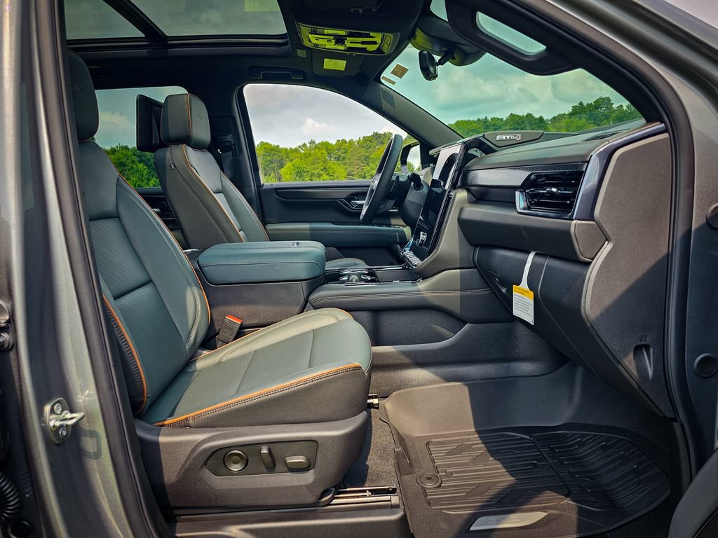 New 2026 GMC Yukon XL AT4 w/ AT4 Premium Plus Package AWD/4WD image 49