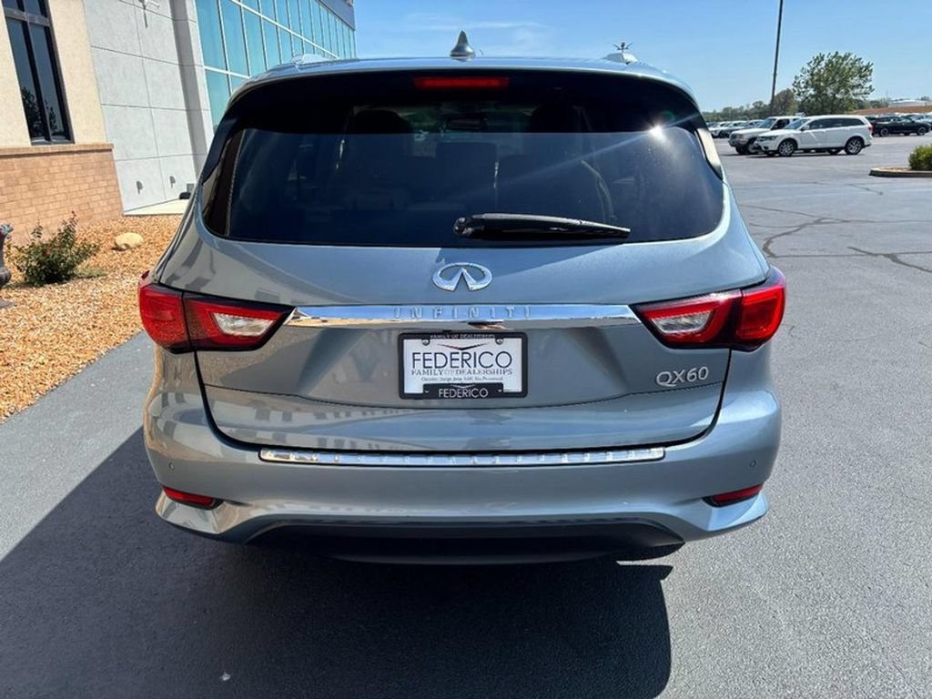 Used 2018 INFINITI QX60 Luxe w/ Premium Plus Package AWD/4WD image 4