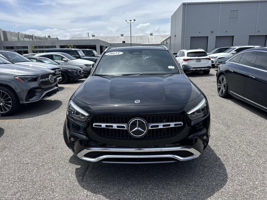 Used 2025 Mercedes-Benz GLA 250 image 2