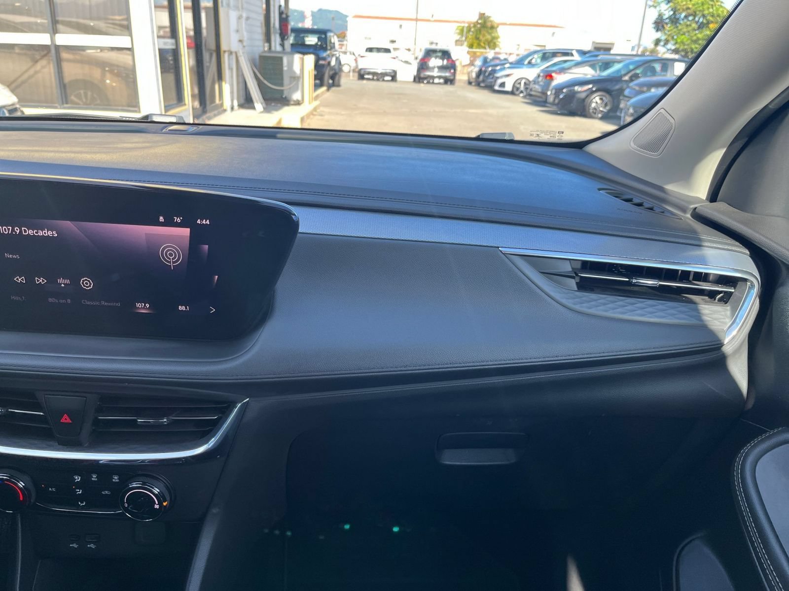 Used 2025 Buick Encore GX Preferred FWD image 32