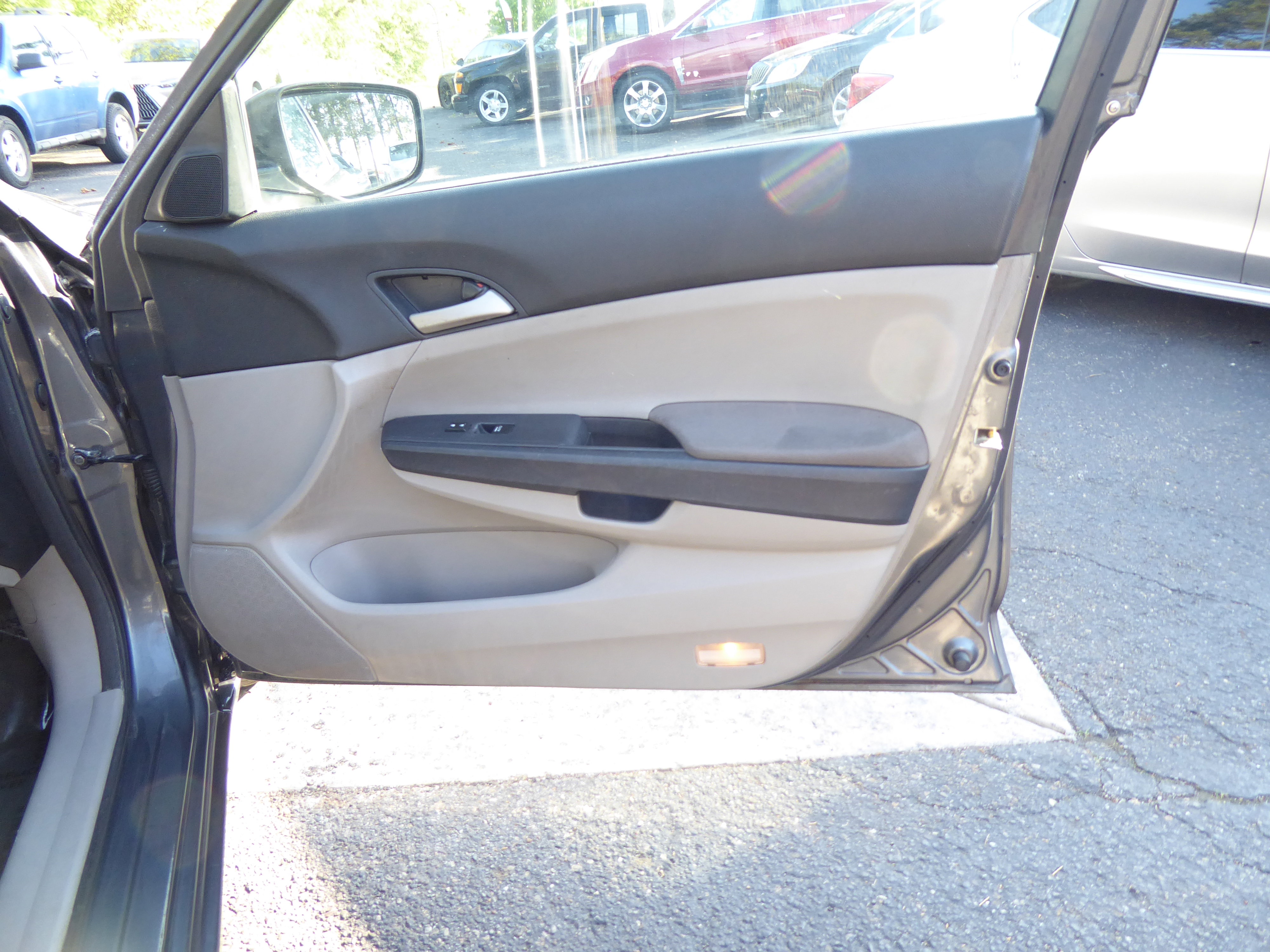 Used 2012 Honda Accord LX image 21