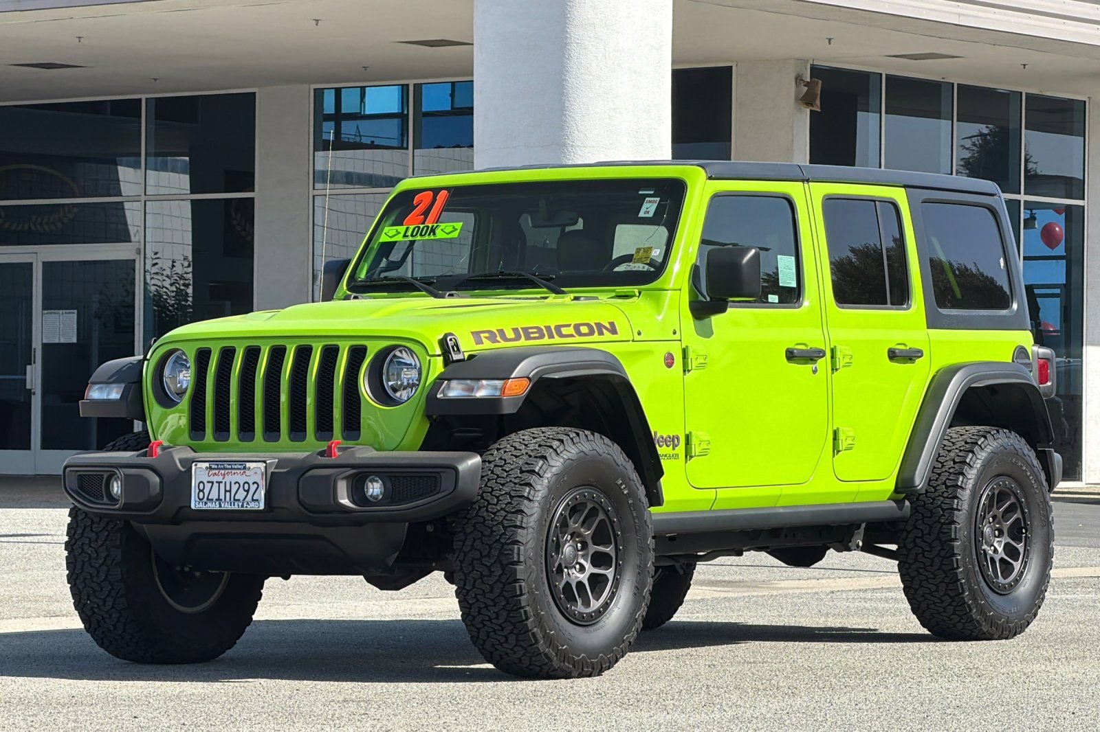 Used 2021 Jeep Wrangler Unlimited Rubicon w/ Xtreme Recon 35" Tire Package AWD/4WD image 8