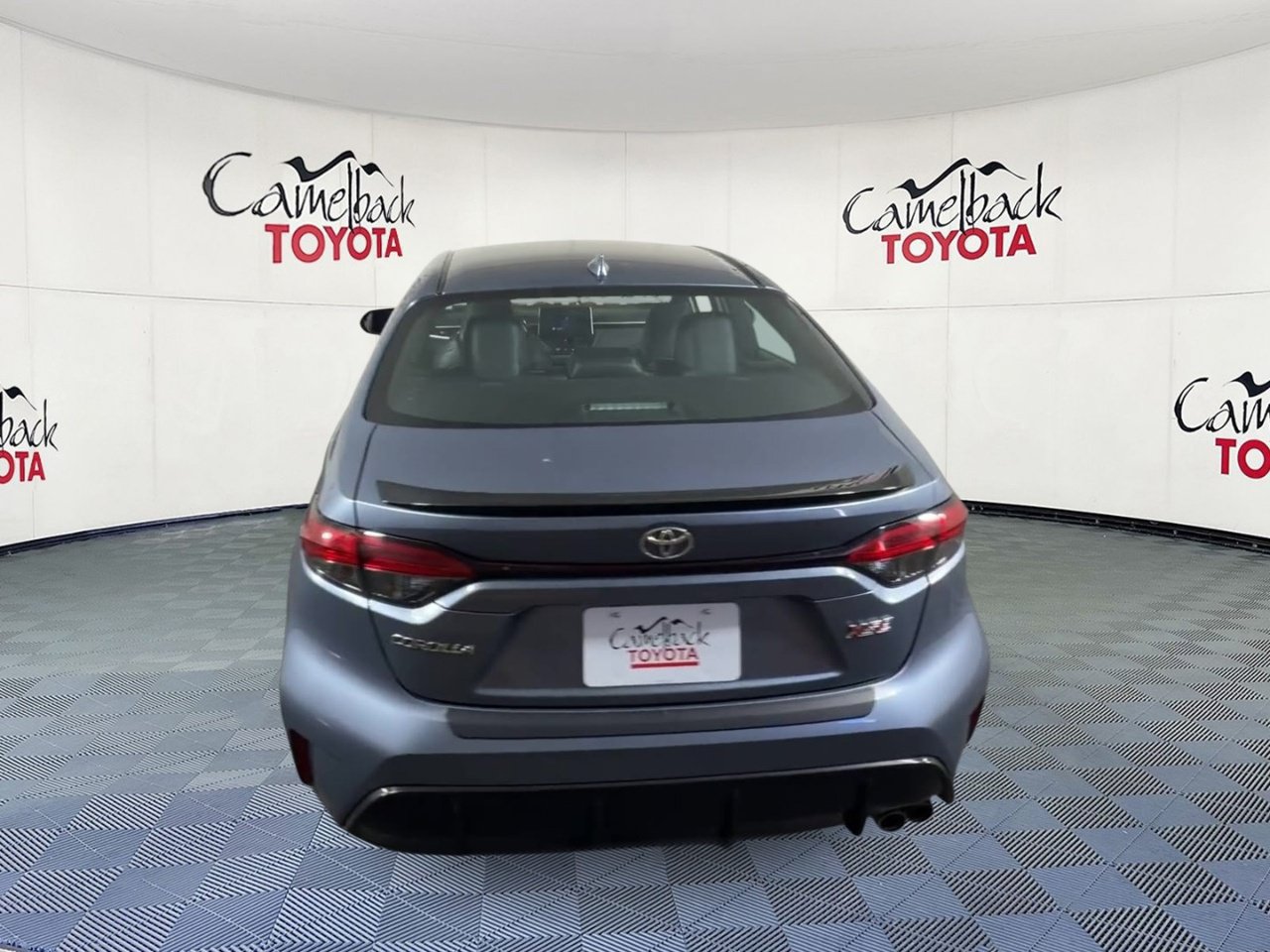 Used 2024 Toyota Corolla XSE FWD image 3