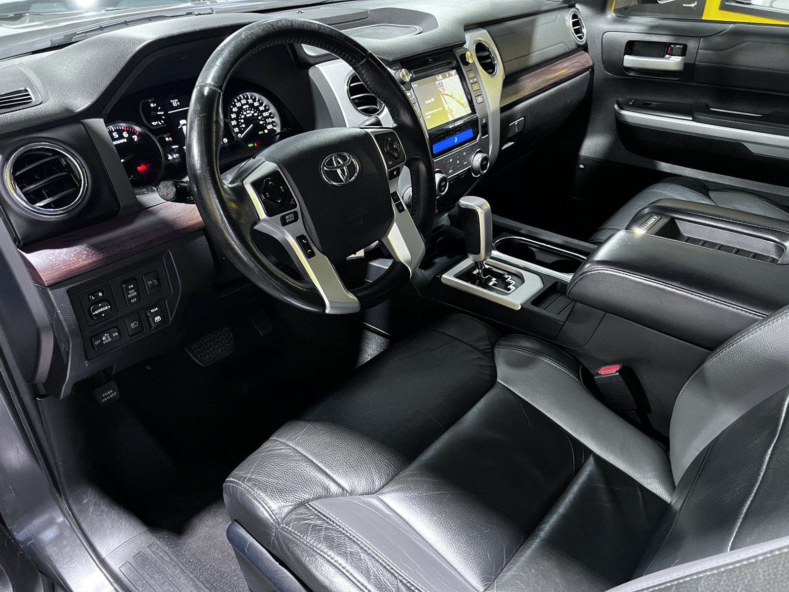 Used 2018 Toyota Tundra Limited w/ Limited Premium Package AWD/4WD image 14