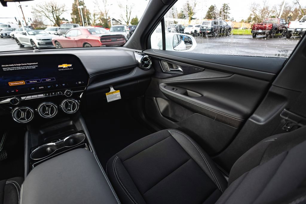 New 2026 Chevrolet Blazer EV LT image 25
