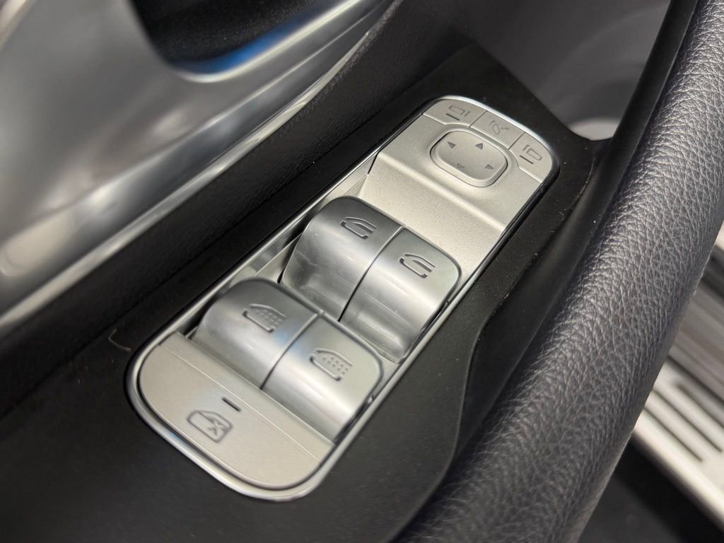 Used 2023 Mercedes-Benz GLS 450 4MATIC image 19