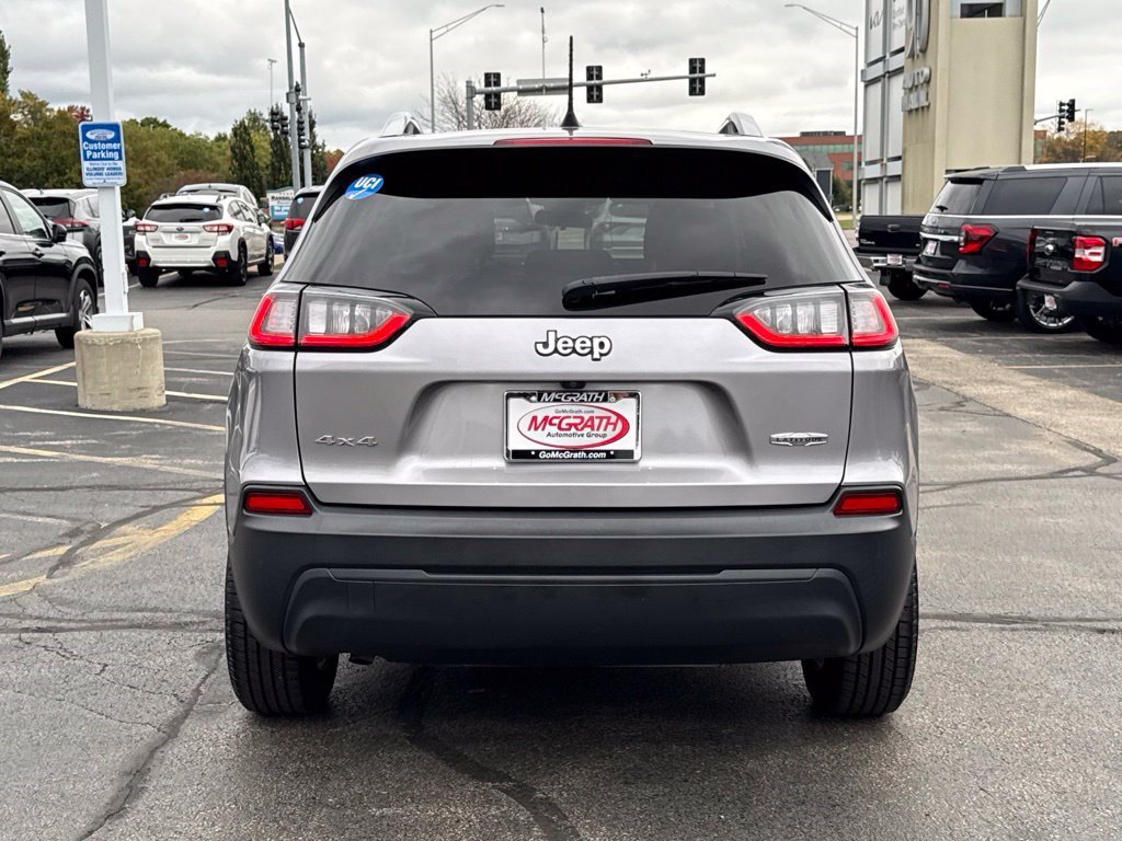 Used 2020 Jeep Cherokee Latitude w/ Cold Weather Group AWD/4WD image 10