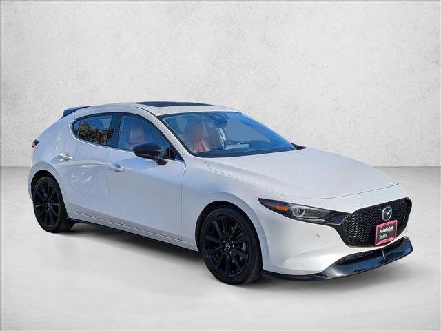 Used 2021 MAZDA MAZDA3 Hatchback w/Premium Plus Pkg image 3