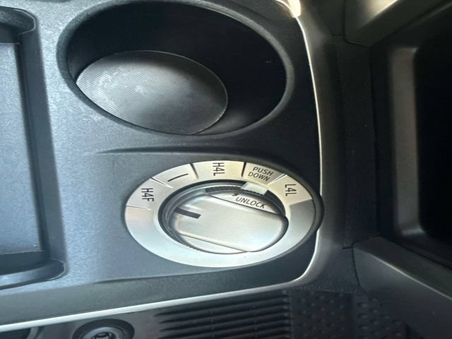 Used 2022 Toyota 4Runner Limited AWD/4WD image 24