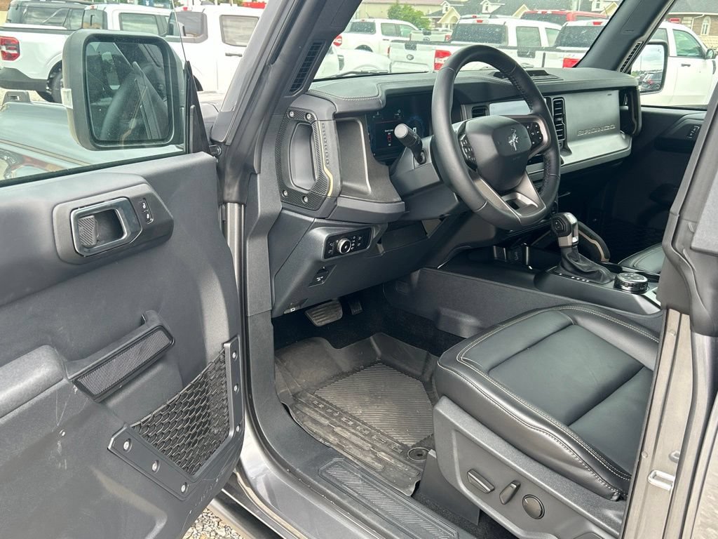 Used 2025 Ford Bronco Badlands AWD/4WD image 11