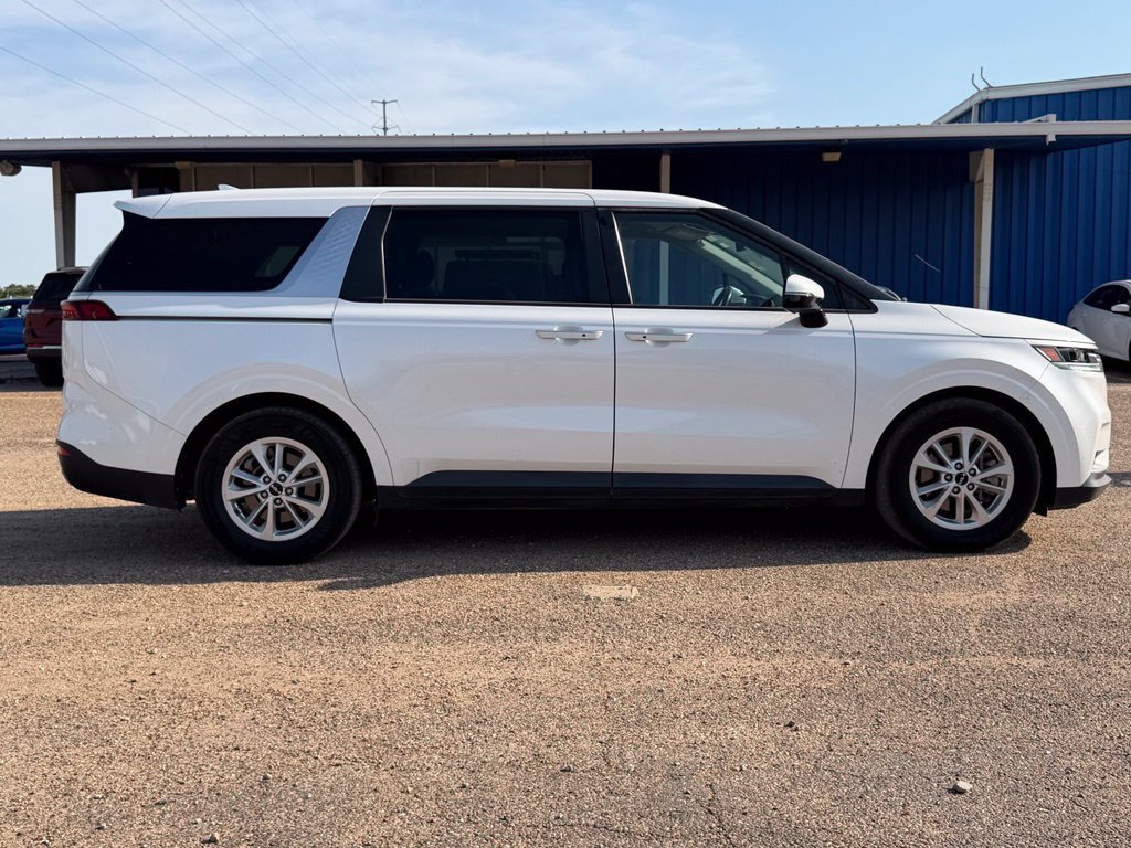 Used 2022 Kia Carnival LX FWD image 8
