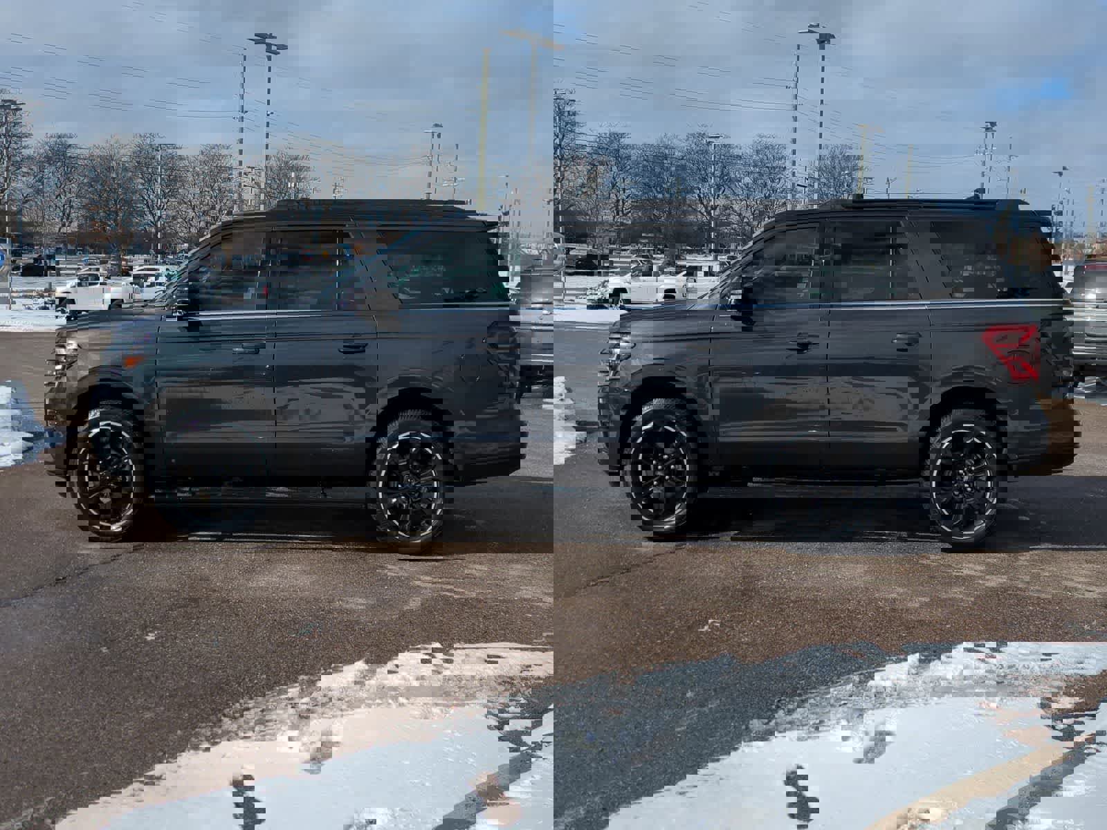 Used 2023 Ford Expedition Max Limited image 5