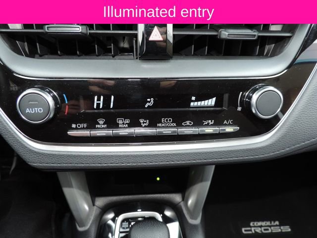 Used 2024 Toyota Corolla Cross SE image 26