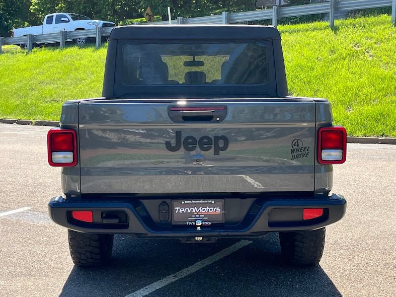 Used 2022 Jeep Gladiator Sport AWD/4WD image 23