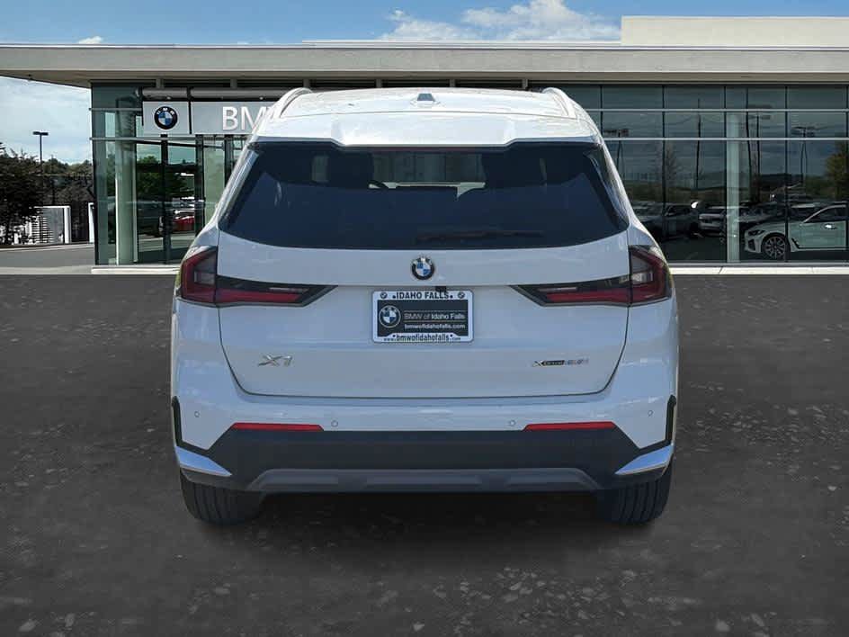 Used 2023 BMW X1 xDrive28i AWD/4WD image 6