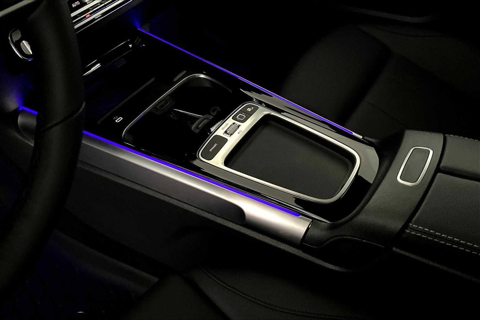 New 2025 Mercedes-Benz GLB 250 4MATIC image 11