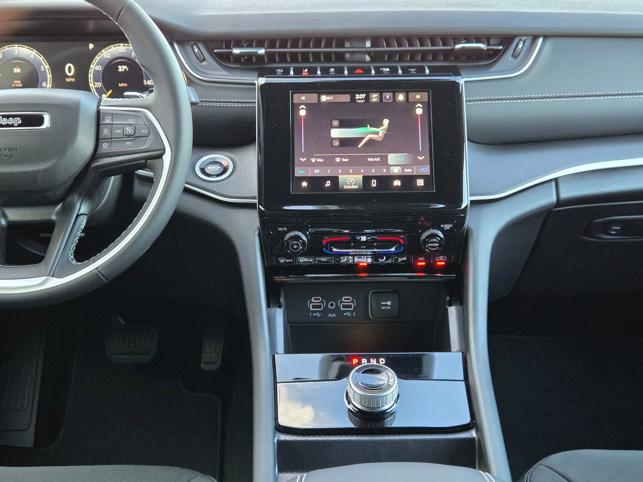 New 2025 Jeep Grand Cherokee Laredo image 16