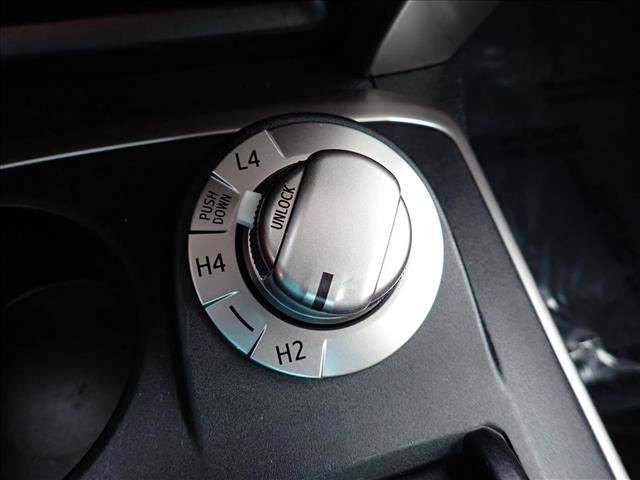 Used 2022 Toyota 4Runner Trail Special Edition AWD/4WD image 18
