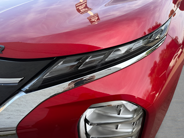 New 2026 Mitsubishi Outlander SEL FWD image 32
