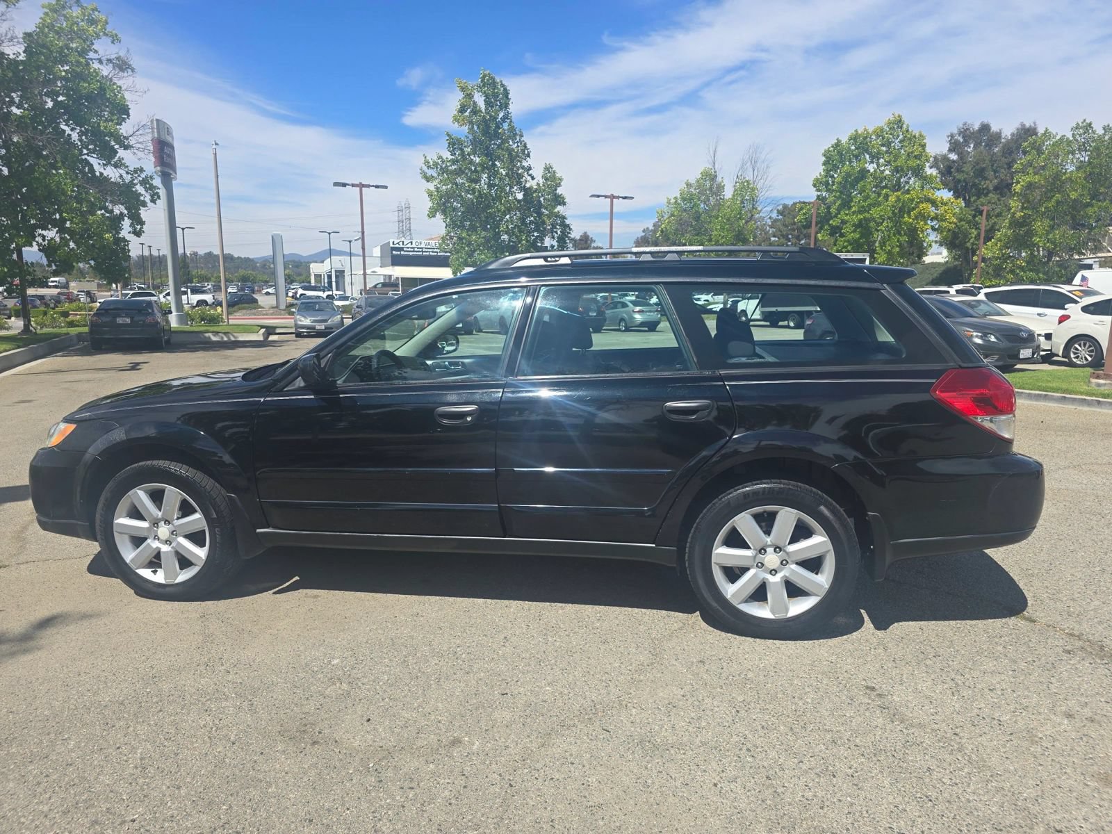 Used 2009 Subaru Outback 2.5i Special Edition AWD/4WD image 8