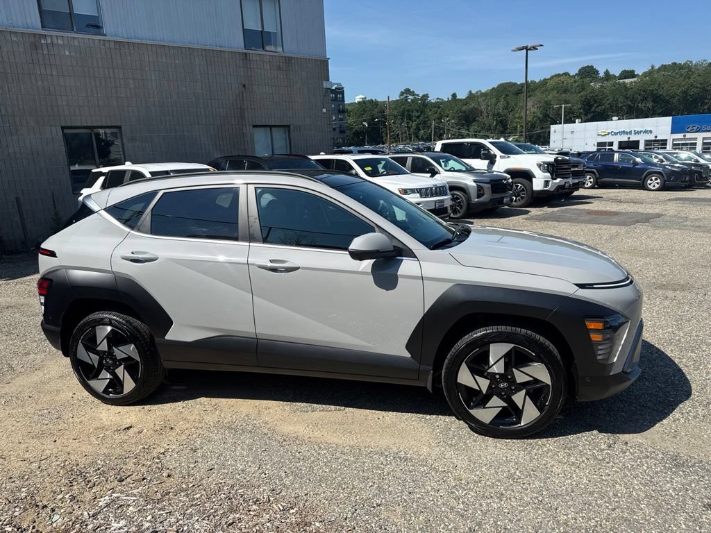 Certified 2025 Hyundai Kona Limited AWD/4WD image 8