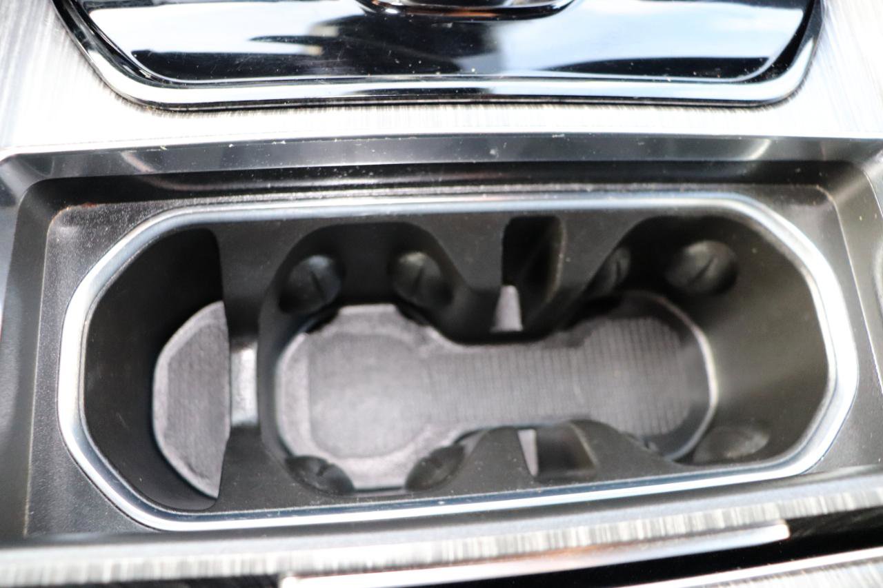 Used 2024 Jeep Wagoneer L Series II w/ Flexible Seating Group image 36