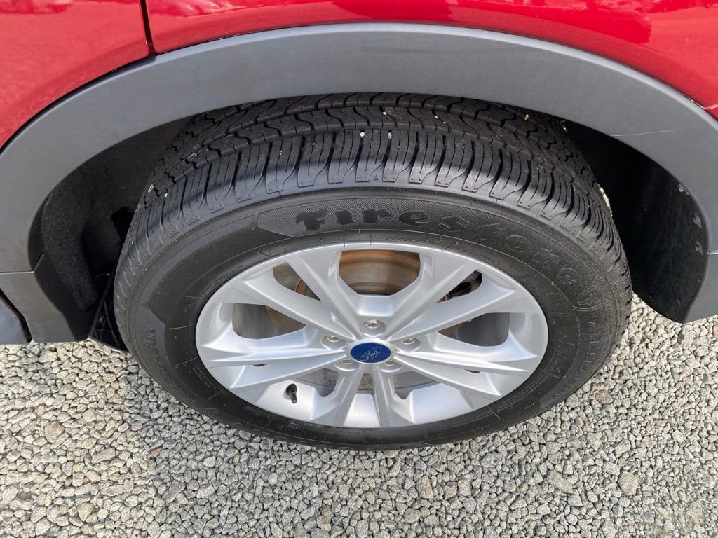 Used 2019 Ford Escape SE FWD image 25