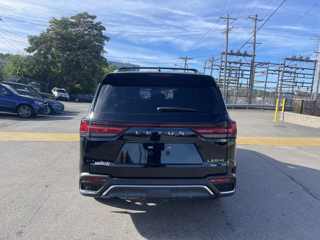 Used 2024 Lexus LX 600 F Sport AWD/4WD image 4