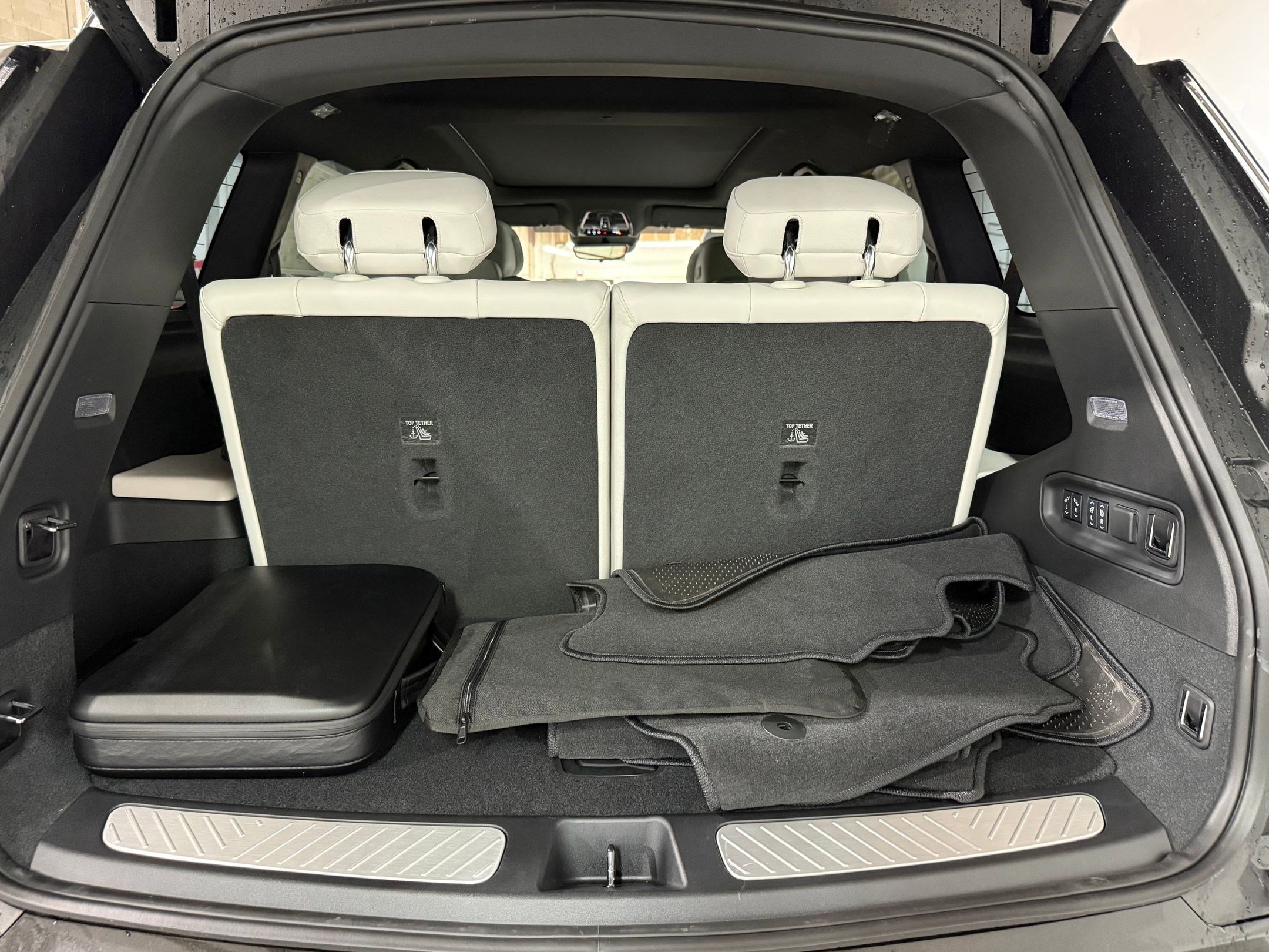 New 2026 Cadillac Vistiq Sport image 45