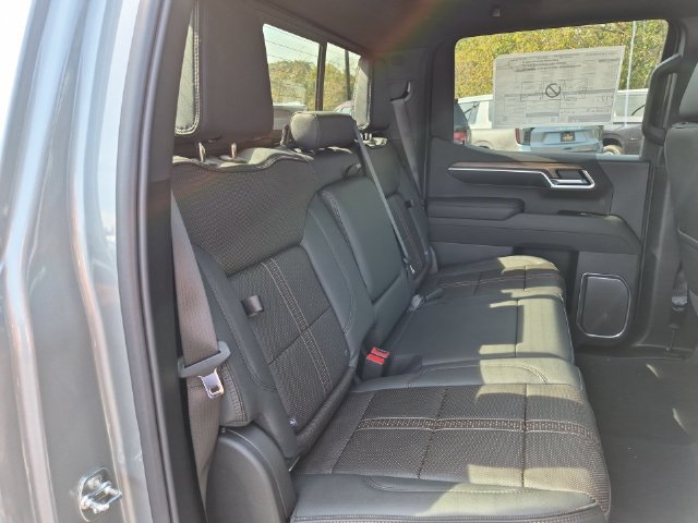 New 2026 Chevrolet Silverado 1500 High Country AWD/4WD image 30