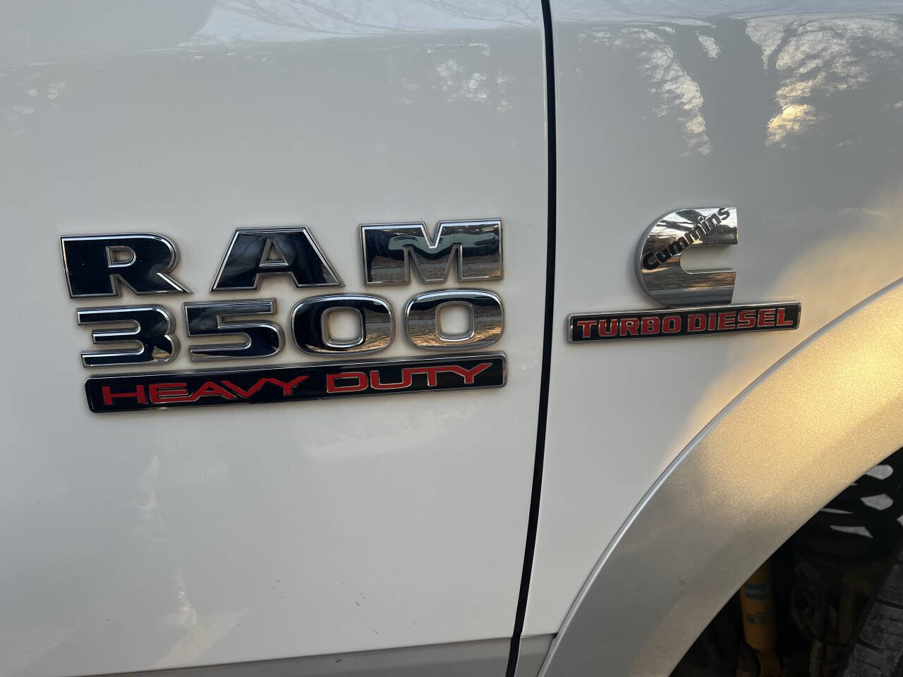 Used 2015 RAM 3500 Laramie image 12