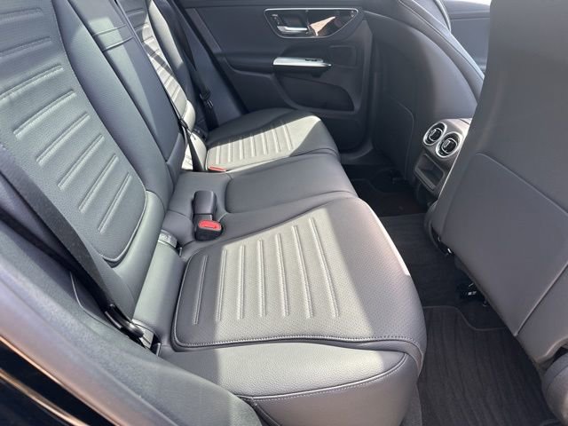 Used 2026 Mercedes-Benz GLC 300 image 27