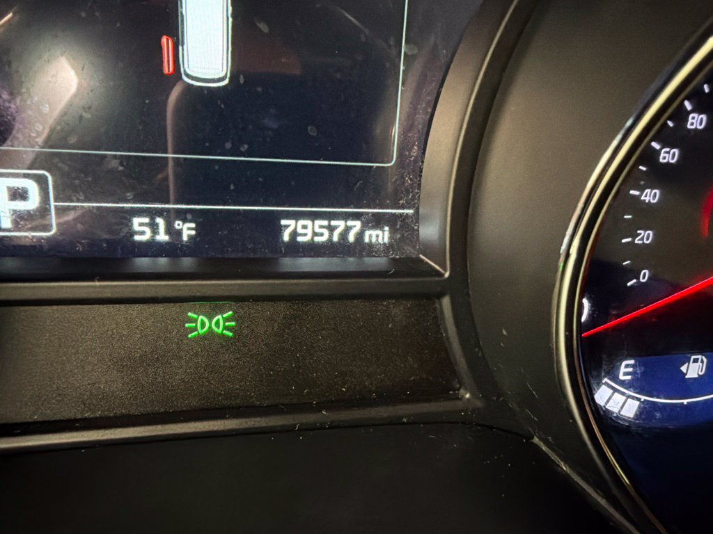 Used 2016 Kia Sedona SX Limited FWD image 19