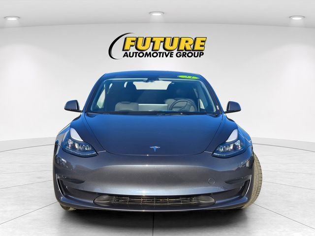 Used 2023 Tesla Model 3 Standard Range image 2