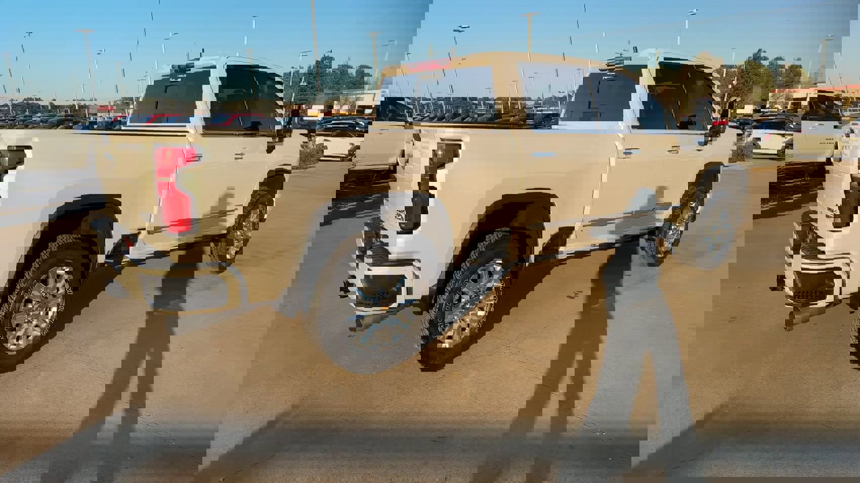 Used 2025 Chevrolet Silverado 2500 High Country w/ Technology Package image 7