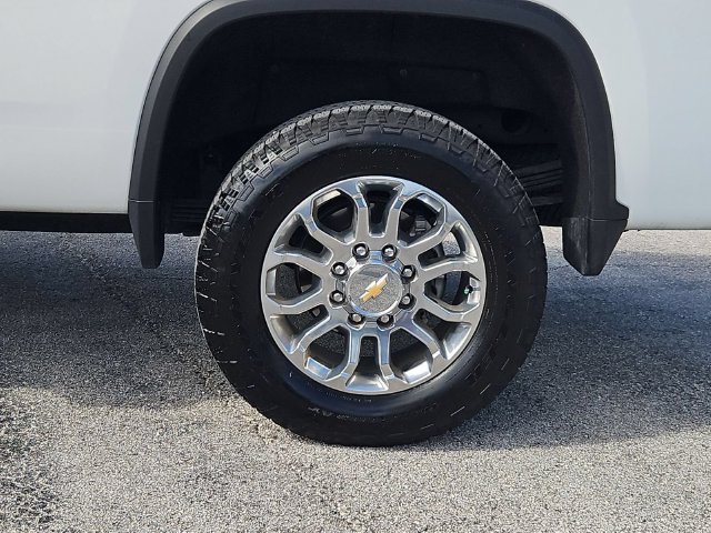 Certified 2025 Chevrolet Silverado 2500 LTZ w/ LTZ Convenience Package AWD/4WD image 31