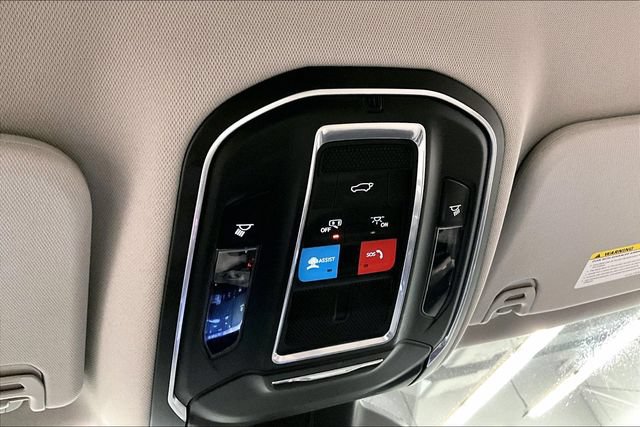 Used 2022 Jeep Wagoneer Series II AWD/4WD image 32