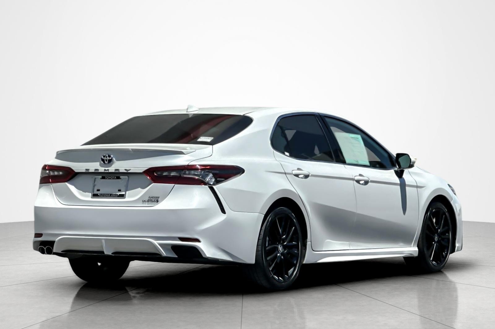Certified 2023 Toyota Camry XSE w/ Navigation Package FWD image 5