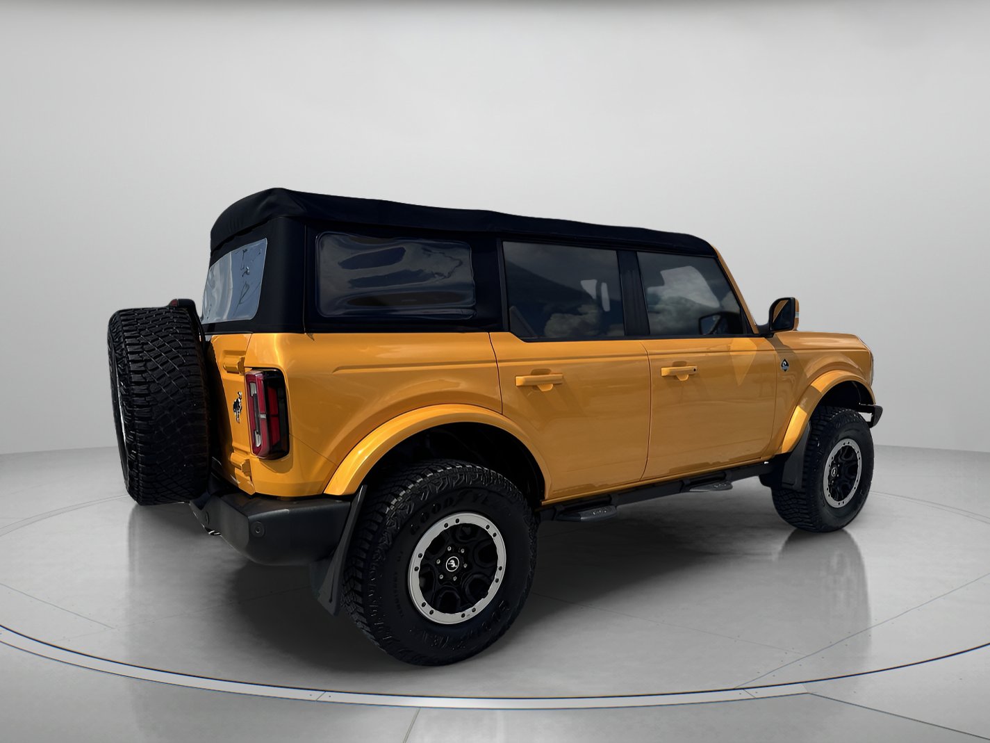 Certified 2021 Ford Bronco Outer Banks image 3